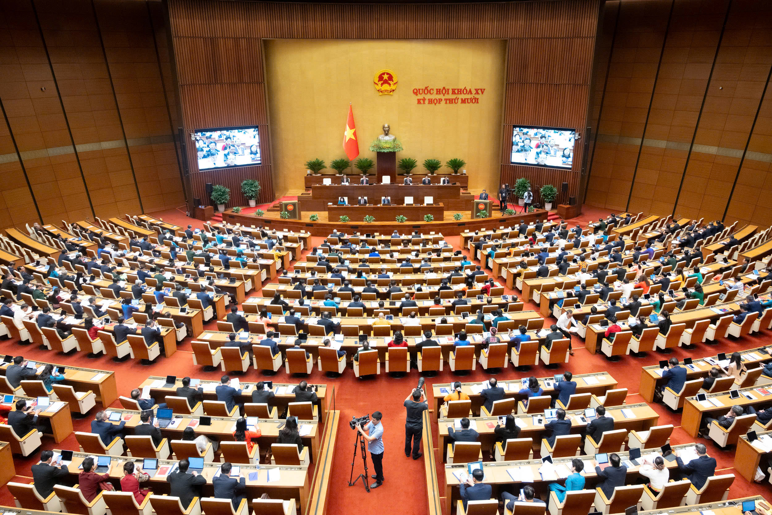 toàn thể phiên khai mạc.jpg